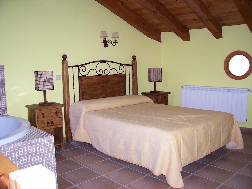 Los Camarotes Cervera de Buitrago Luaran gambar